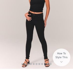 Abercrombie and Fitch the Jean legging high rise 28/6L. Black